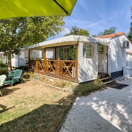 Charmante Maison Proche Hébergement de vacances *